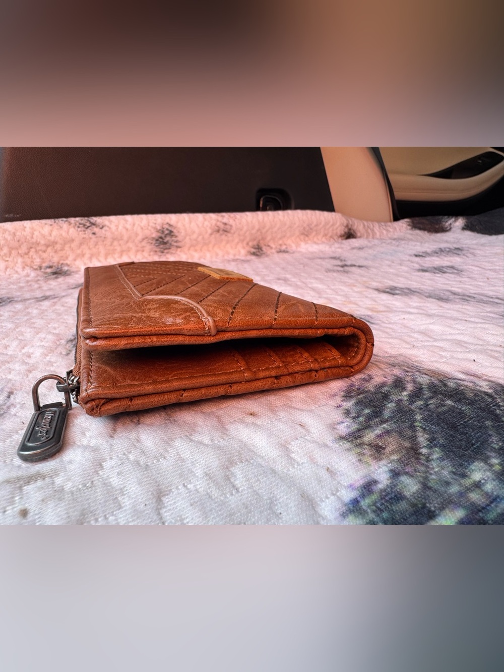 Wrangler brown chevron quilted minimalists wallet 8”x4” x 1” - Picture 5 of 8